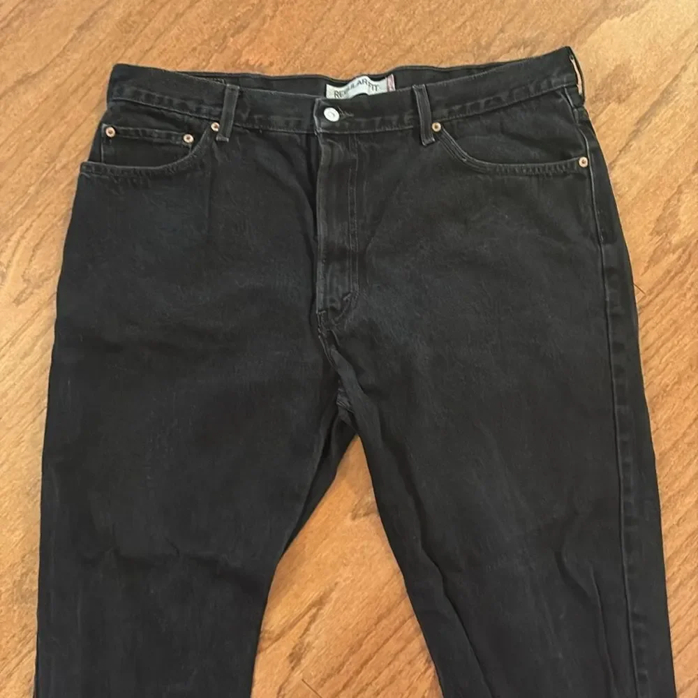Levi’s size 40/32 black jeans